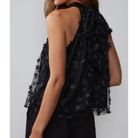 NWT New York & Company Sleeveless 3D Floral Halter Top - Picture 2 of 8